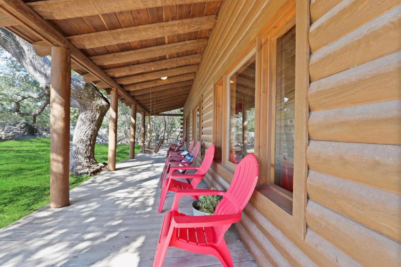 Wimberley Log Cabins Resort And Suites- Unit 4 Экстерьер фото