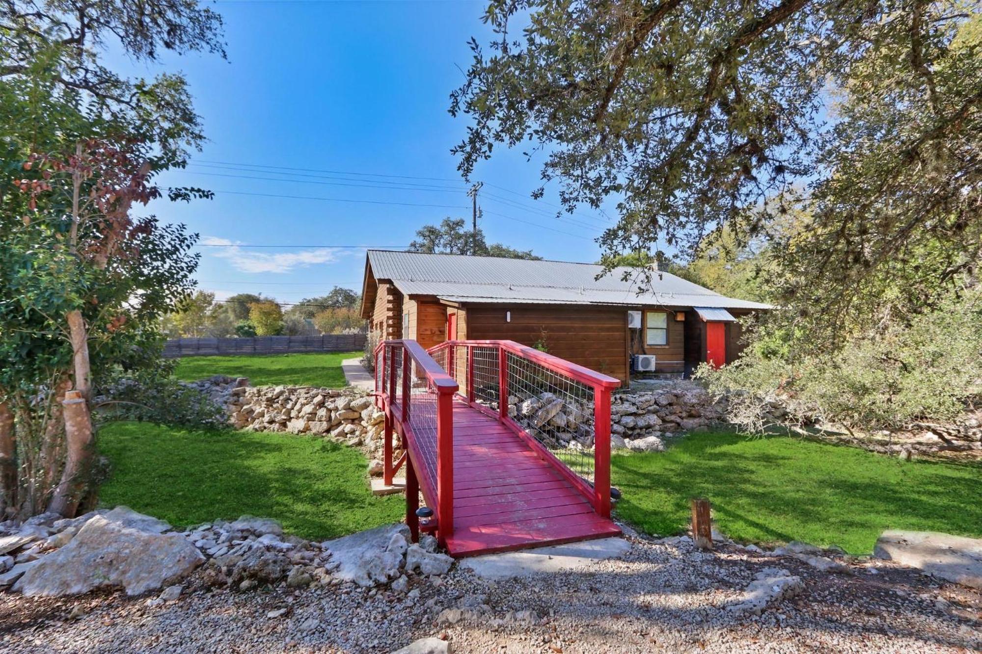 Wimberley Log Cabins Resort And Suites- Unit 4 Экстерьер фото